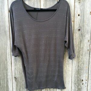 Forever 21 Metallic Studded Scoop Neck Tee Medium